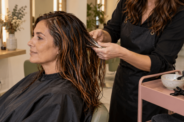 El impacto de las coloraciones en tu cabello: consejos para minimizar los daños